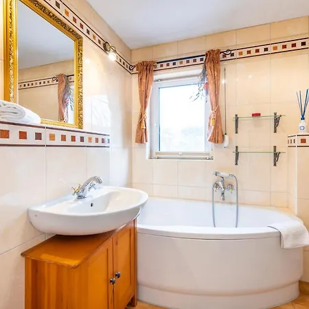 Huss Waterkant Tatil Evi *